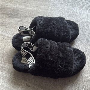 UGG Black Fluffy Slides with Logo Strap